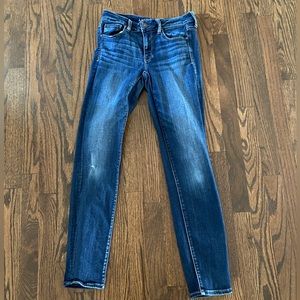 Blue Skinny Jeans from American Eagle Outfitters (Size 4 Regular)